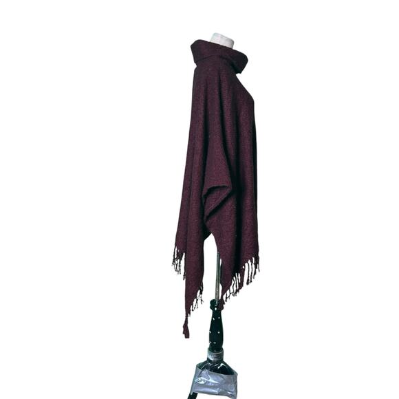 Vince Camuto burgundy turtle neck poncho One Size - Picture 13 of 14